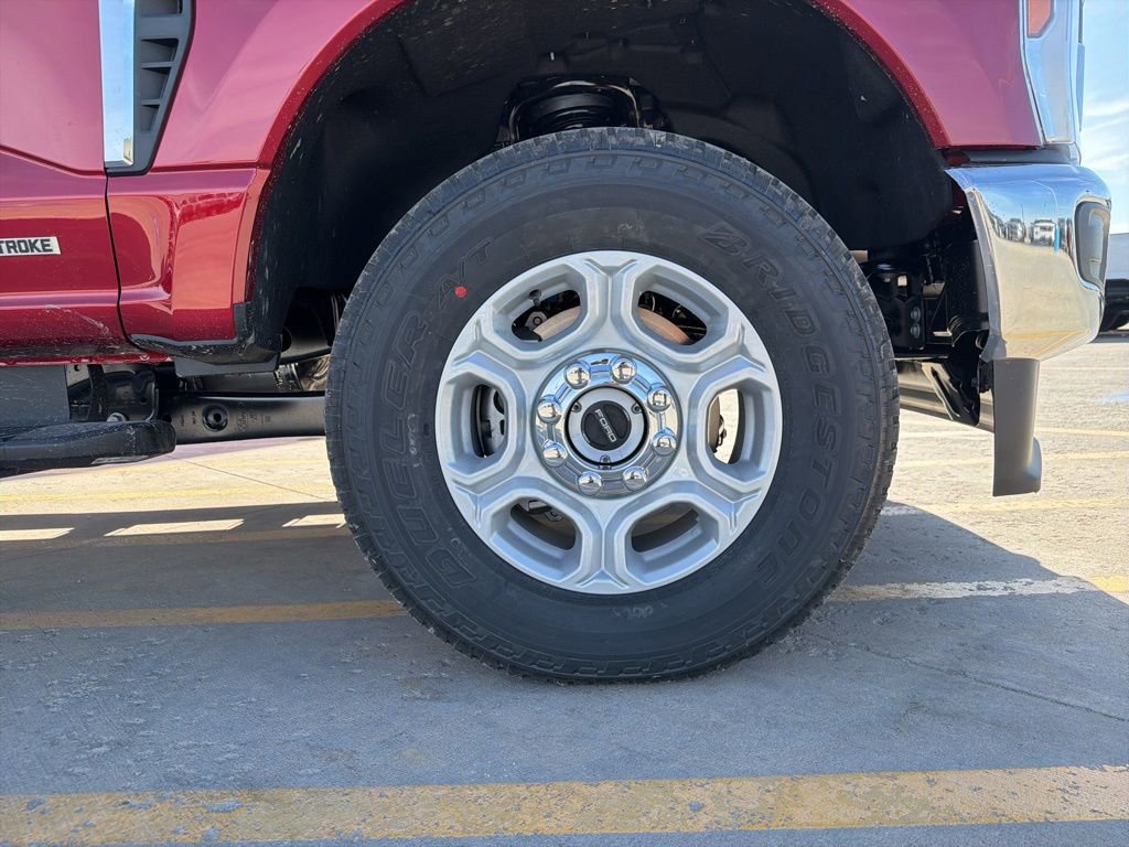 New 2026 Ford F250 4x4 Crew Cab Super Duty image 28