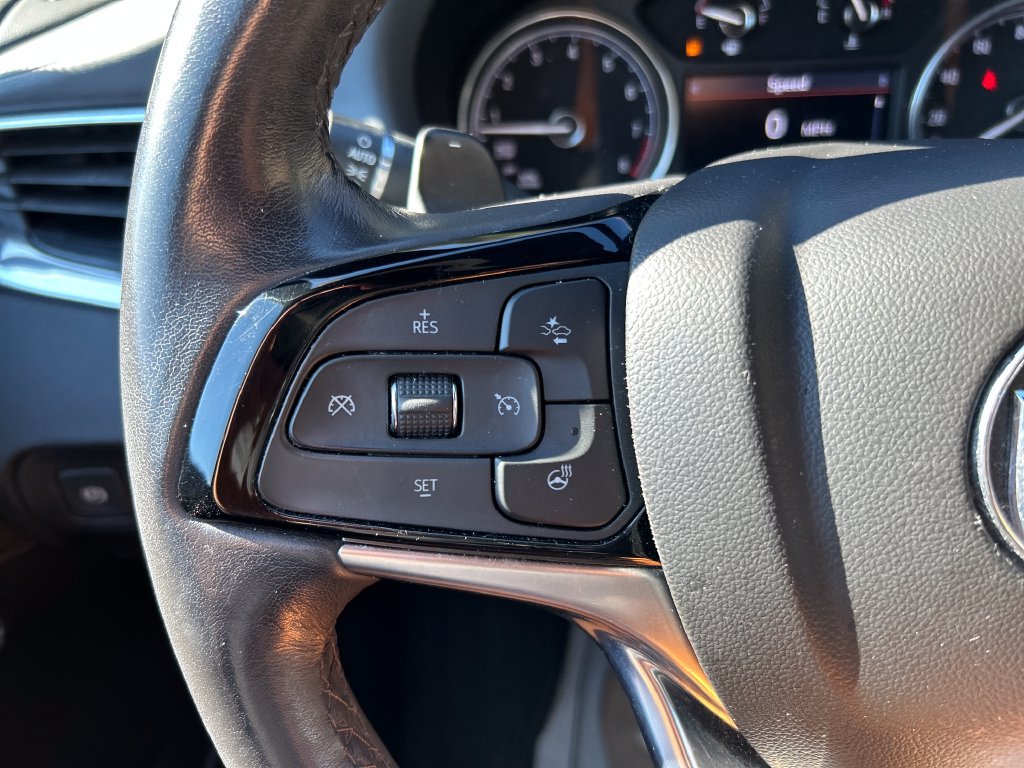 Used 2023 Buick Enclave Essence AWD/4WD image 25