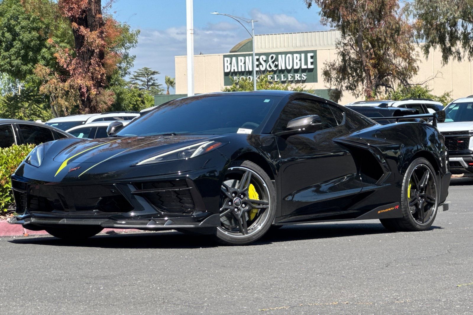 Used 2022 Chevrolet Corvette Stingray Premium Cpe w/ Z51 Performance Package image 9