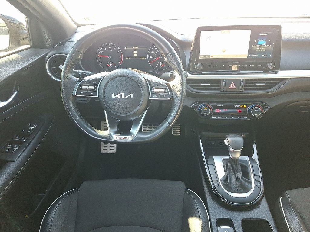 Used 2024 Kia Forte GT-Line w/ GT-Line Premium Package image 11