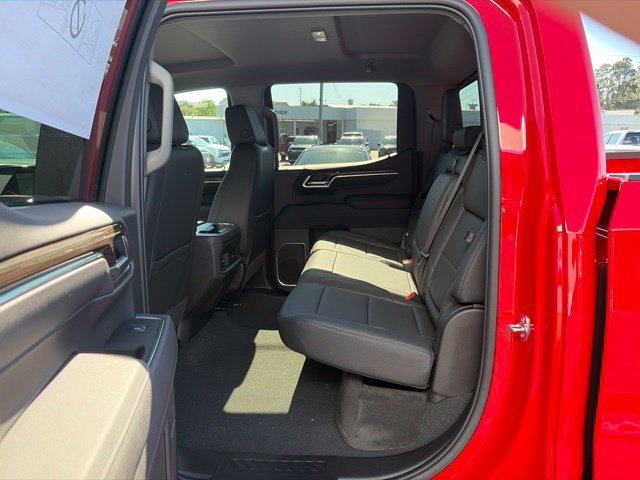 New 2026 Chevrolet Silverado 1500 LT w/ Z71 Off-Road Package AWD/4WD image 9