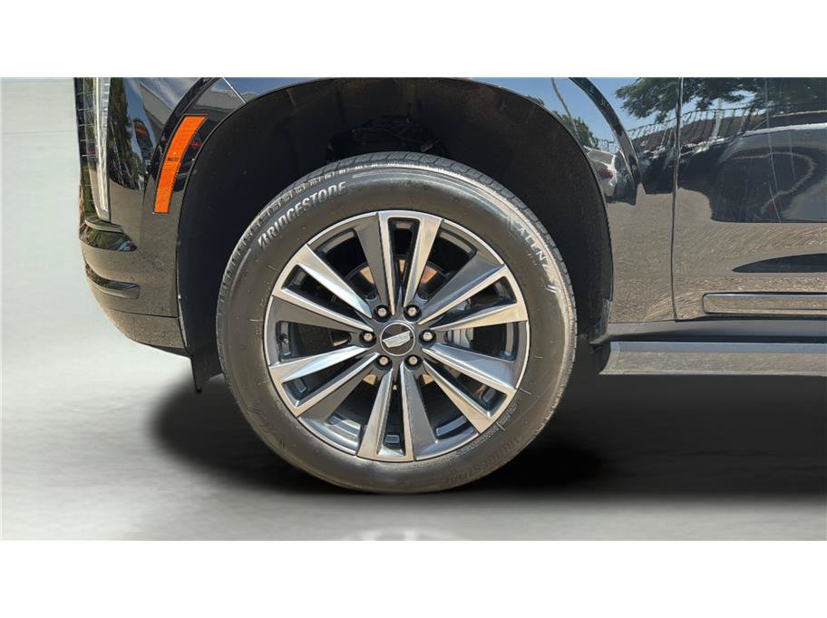 Used 2025 Cadillac Escalade ESV Sport w/ Touring Package AWD/4WD image 44