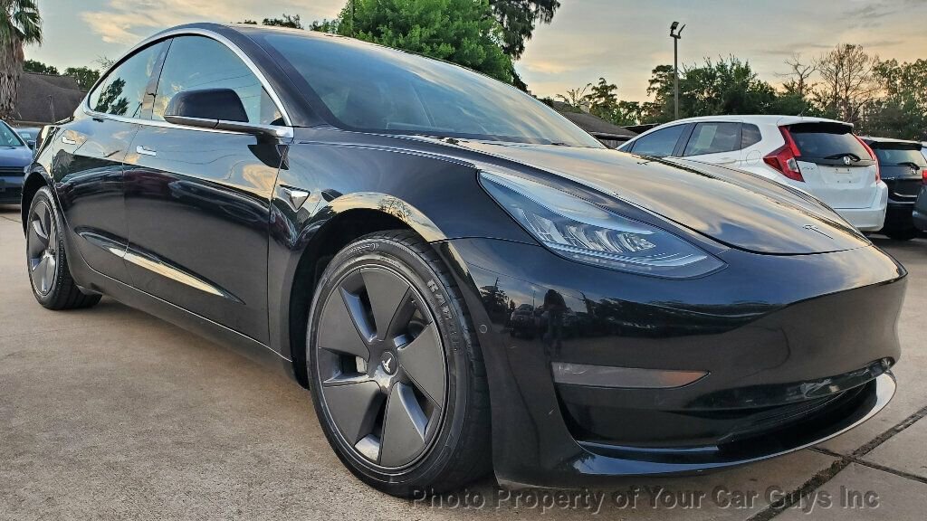 Used 2019 Tesla Model 3 Performance image 9