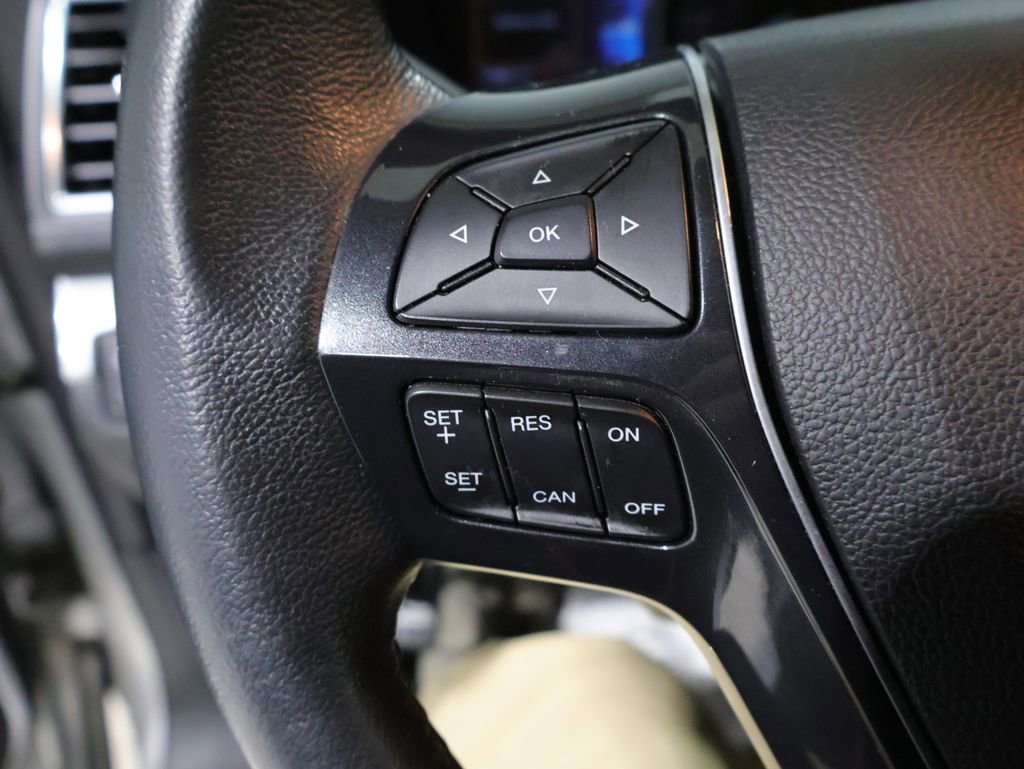 Used 2019 Ford Explorer Limited w/ Class III Trailer Tow Package image 33