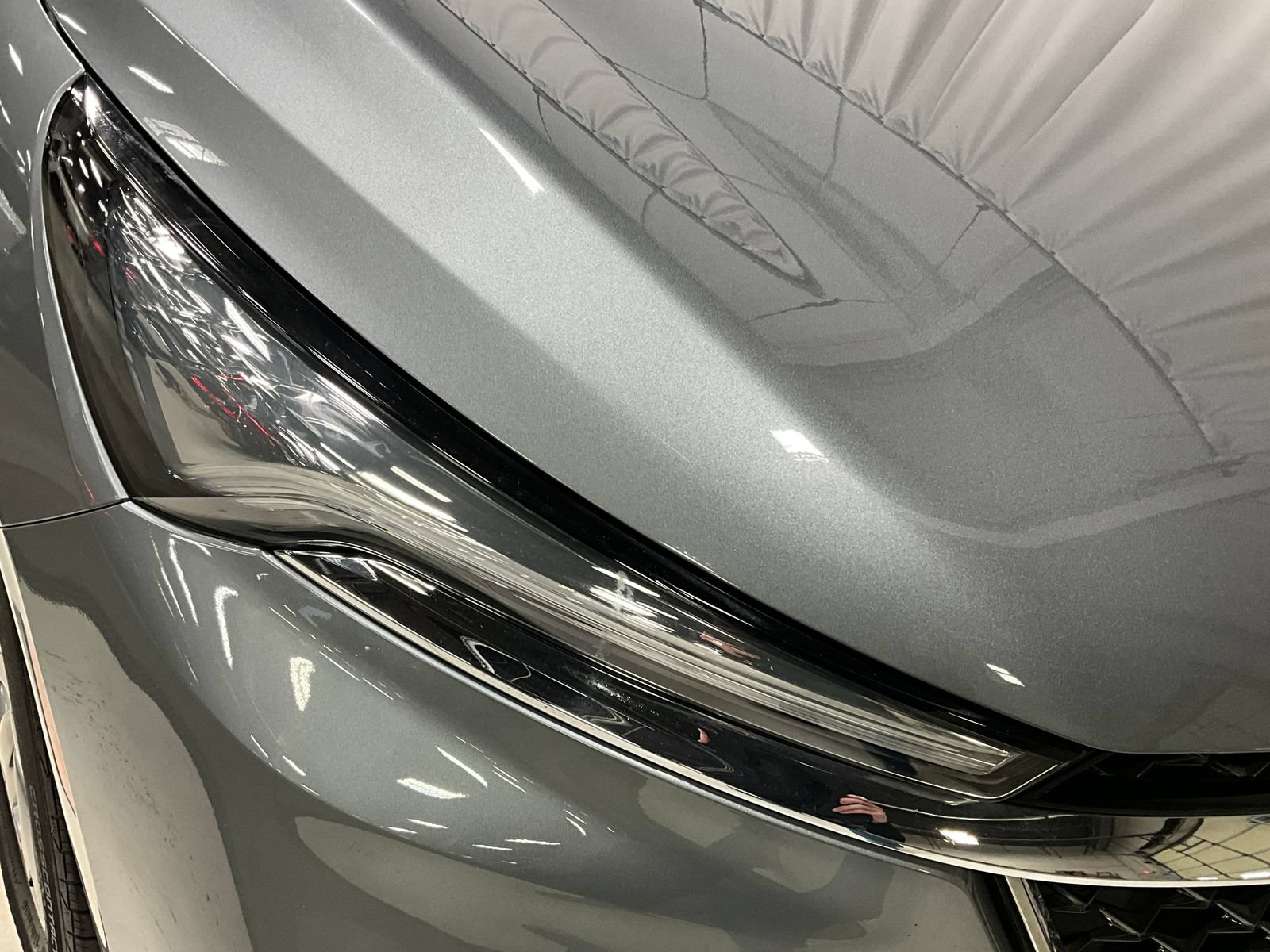 Used 2024 Buick Enclave Avenir w/ Avenir Technology Package AWD/4WD image 28