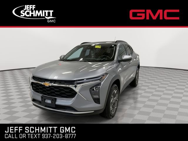 Certified 2025 Chevrolet Trax LT w/ LT Convenience Package FWD image 4