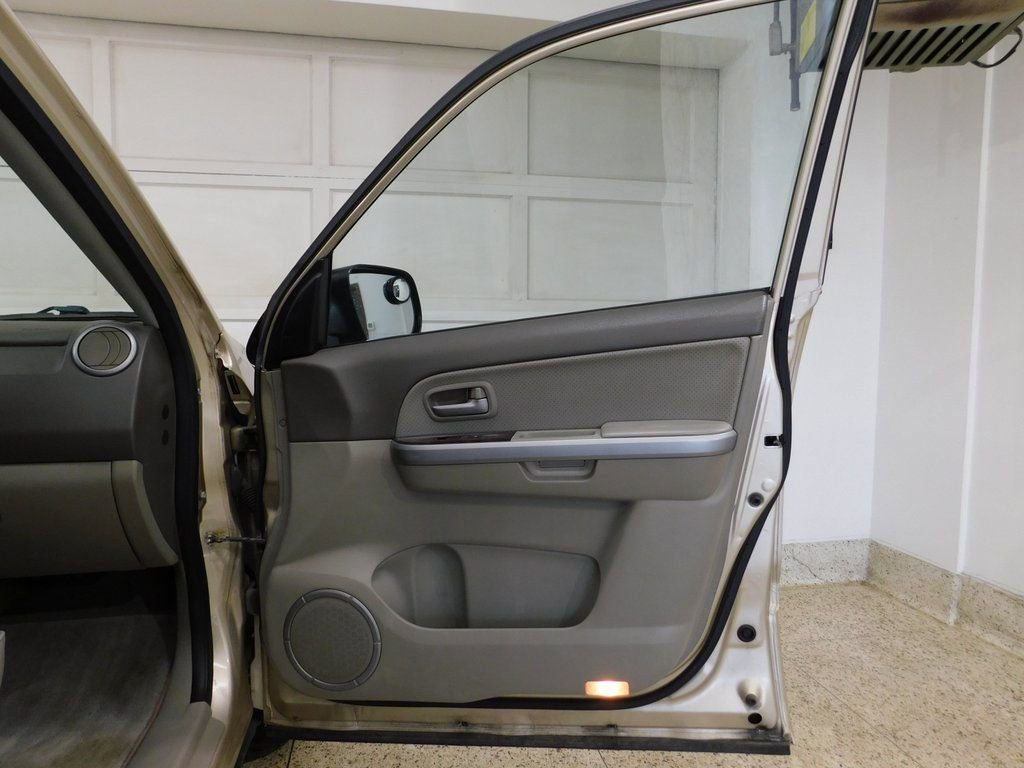 Used 2007 Suzuki Grand Vitara Luxury image 77