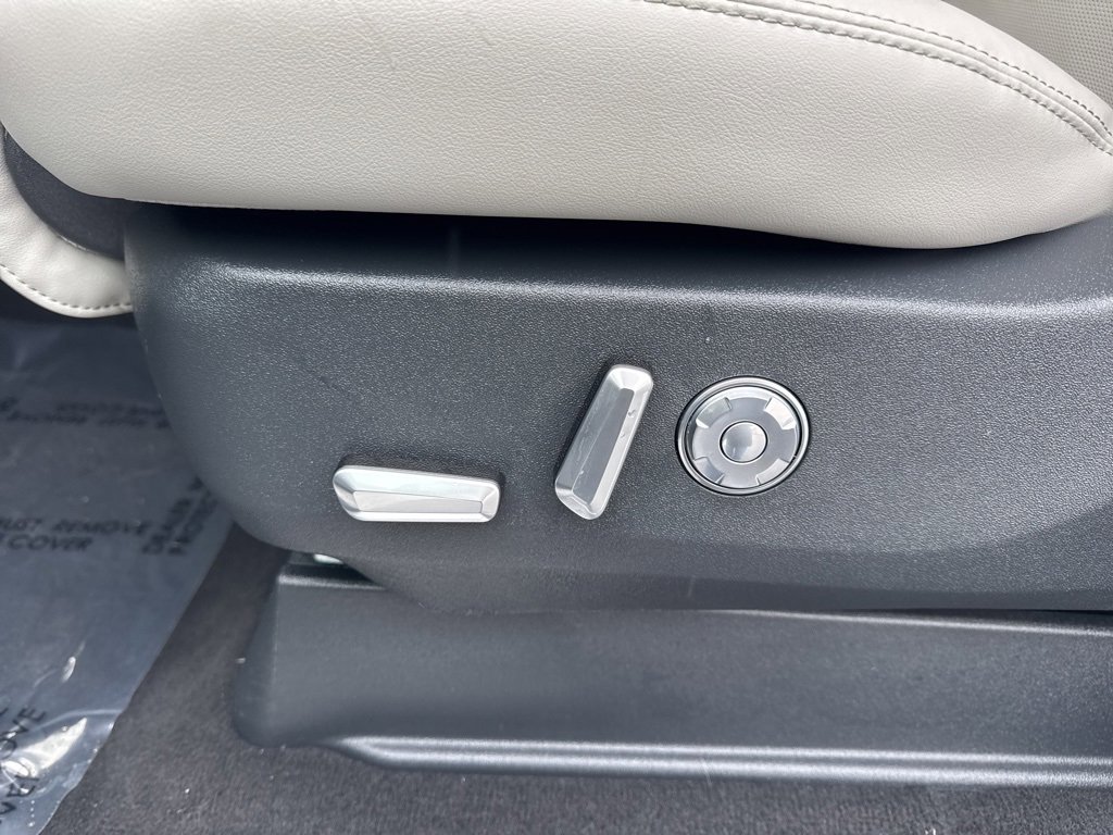 Used 2025 Lincoln Navigator L Reserve image 22