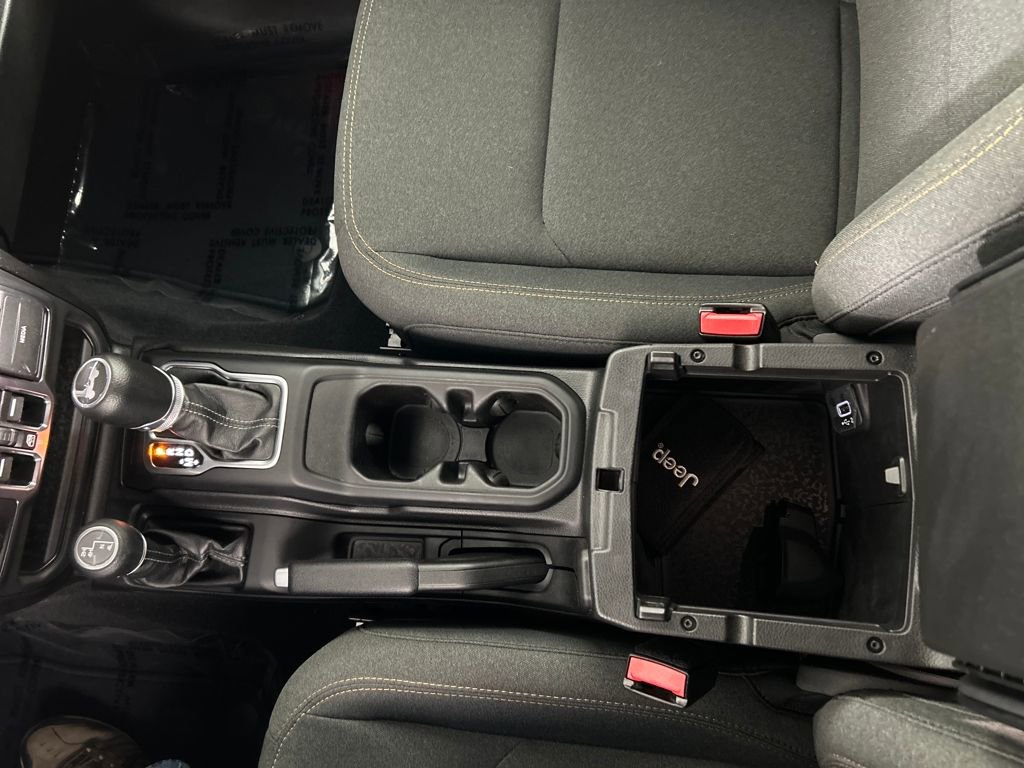 Used 2024 Jeep Wrangler Sport S image 15