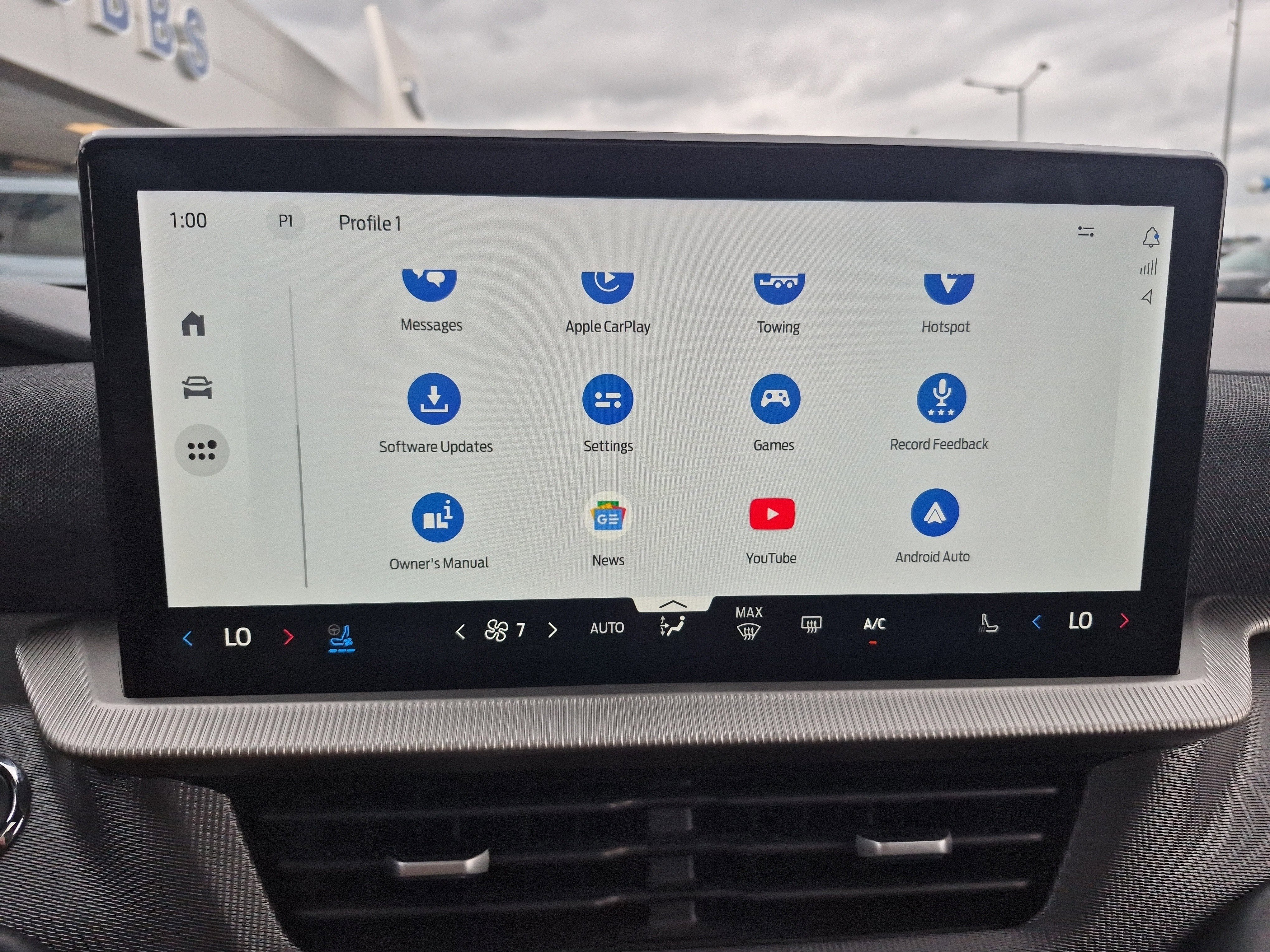 Certified 2025 Ford Explorer ST image 38