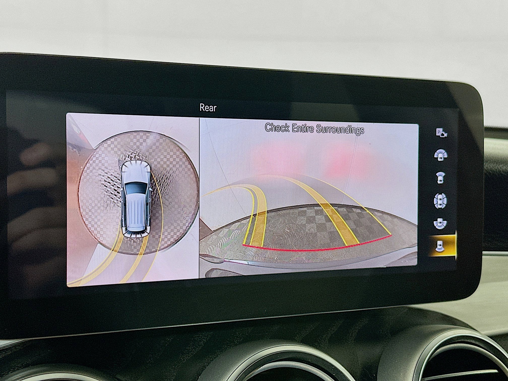 Used 2021 Mercedes-Benz GLC 300 4MATIC image 13