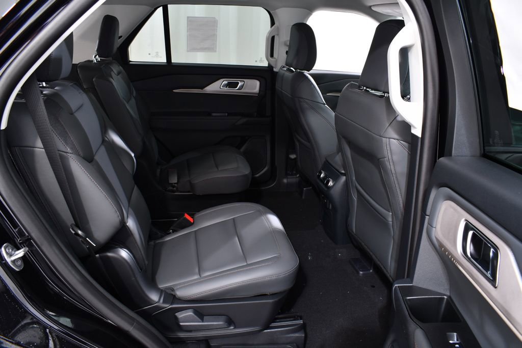 New 2026 Ford Explorer Active w/ Active Comfort Package image 19