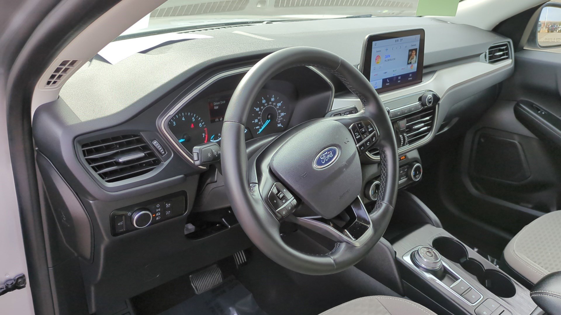 Used 2022 Ford Escape SE w/ SE Sport Appearance Package FWD image 14