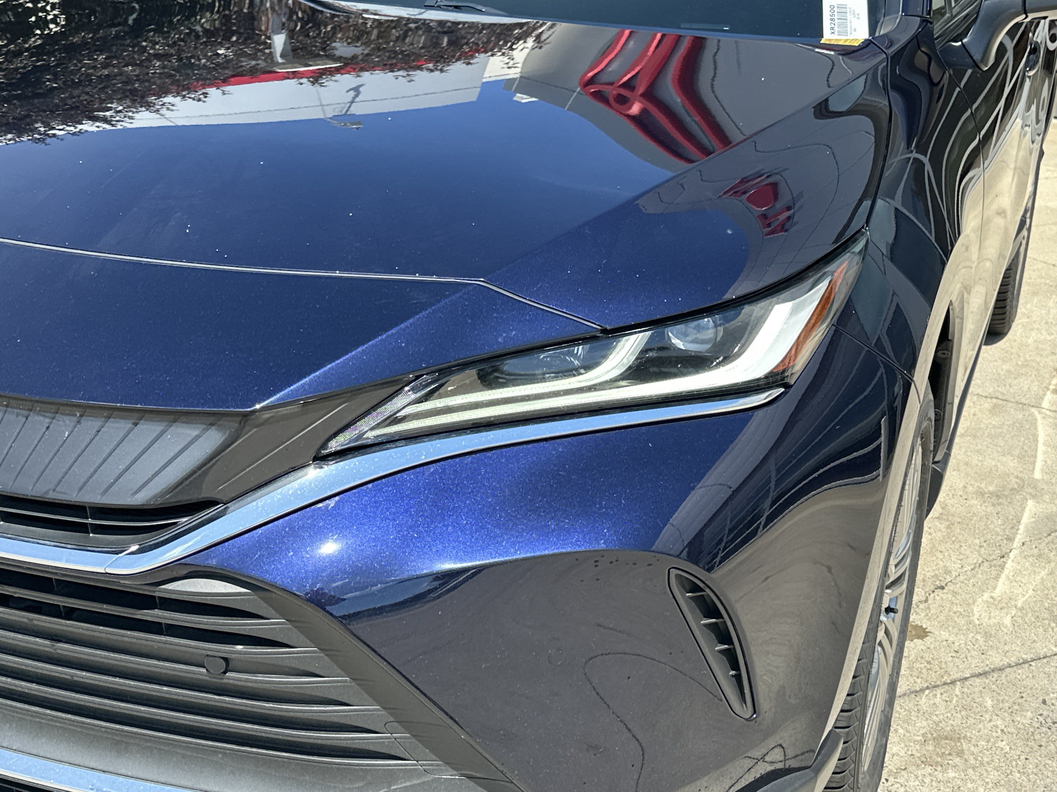 Used 2023 Toyota Venza XLE AWD/4WD image 11