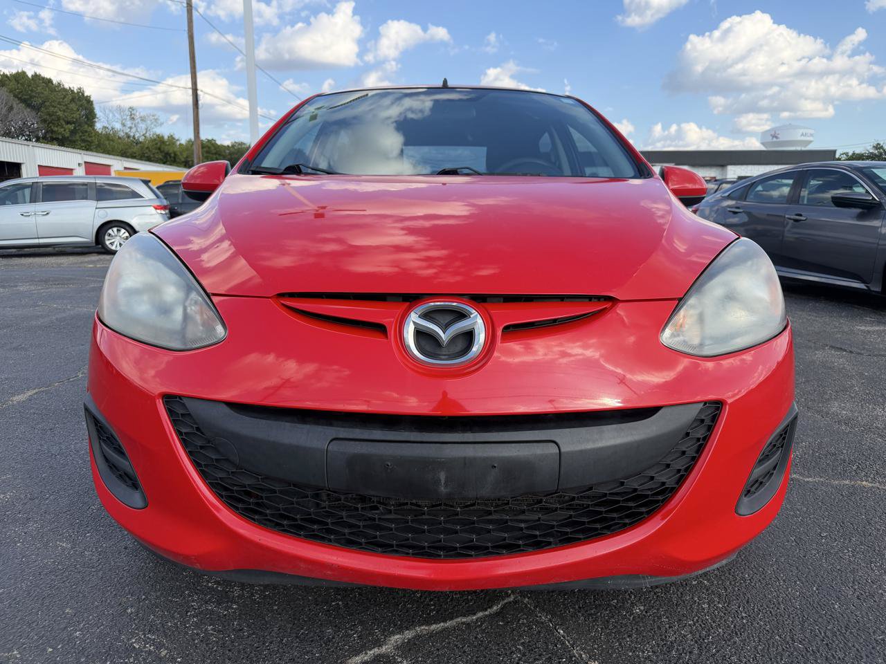 Used 2012 MAZDA MAZDA2 Sport FWD image 2