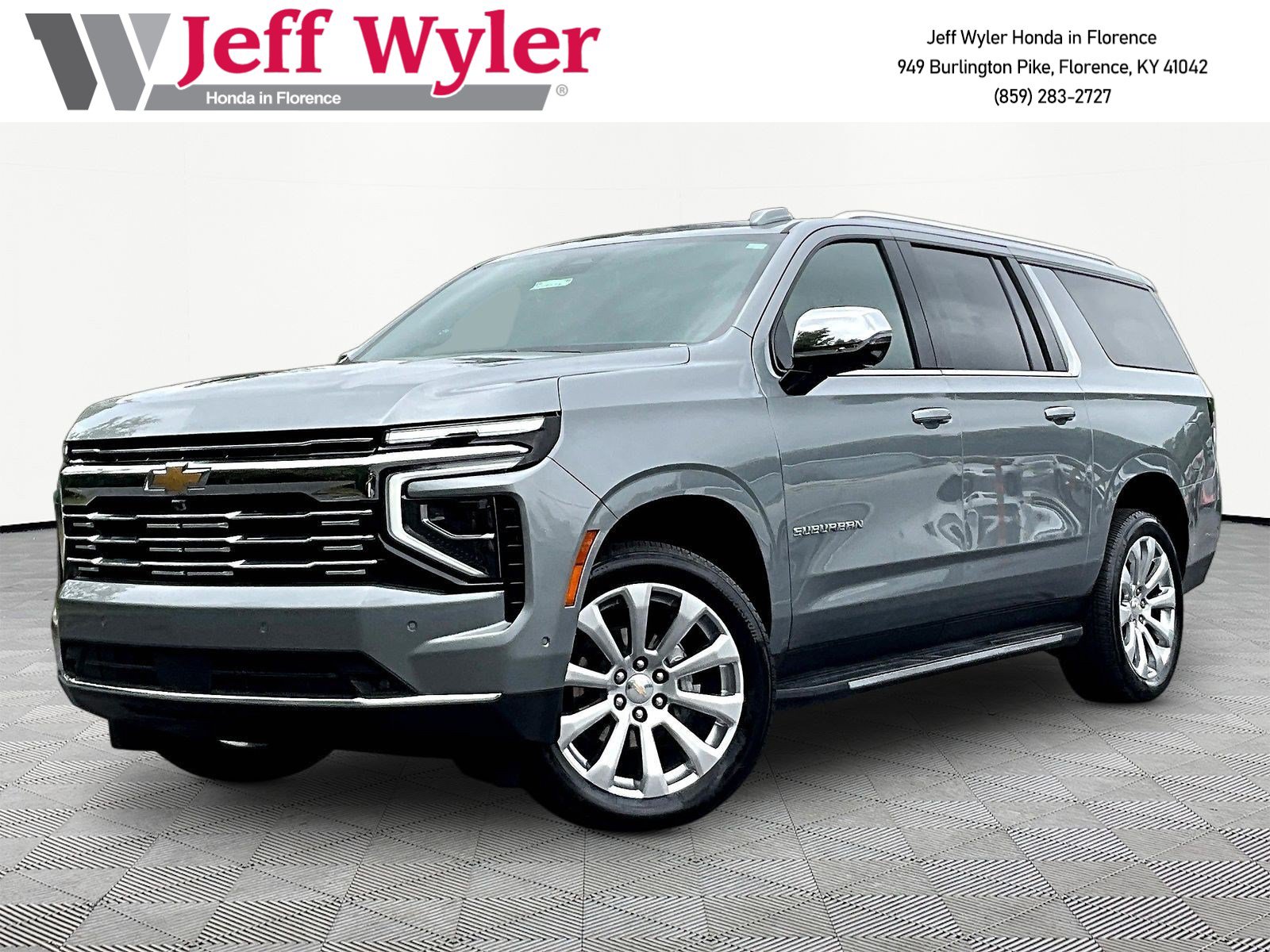 Used 2025 Chevrolet Suburban Premier AWD/4WD image 1