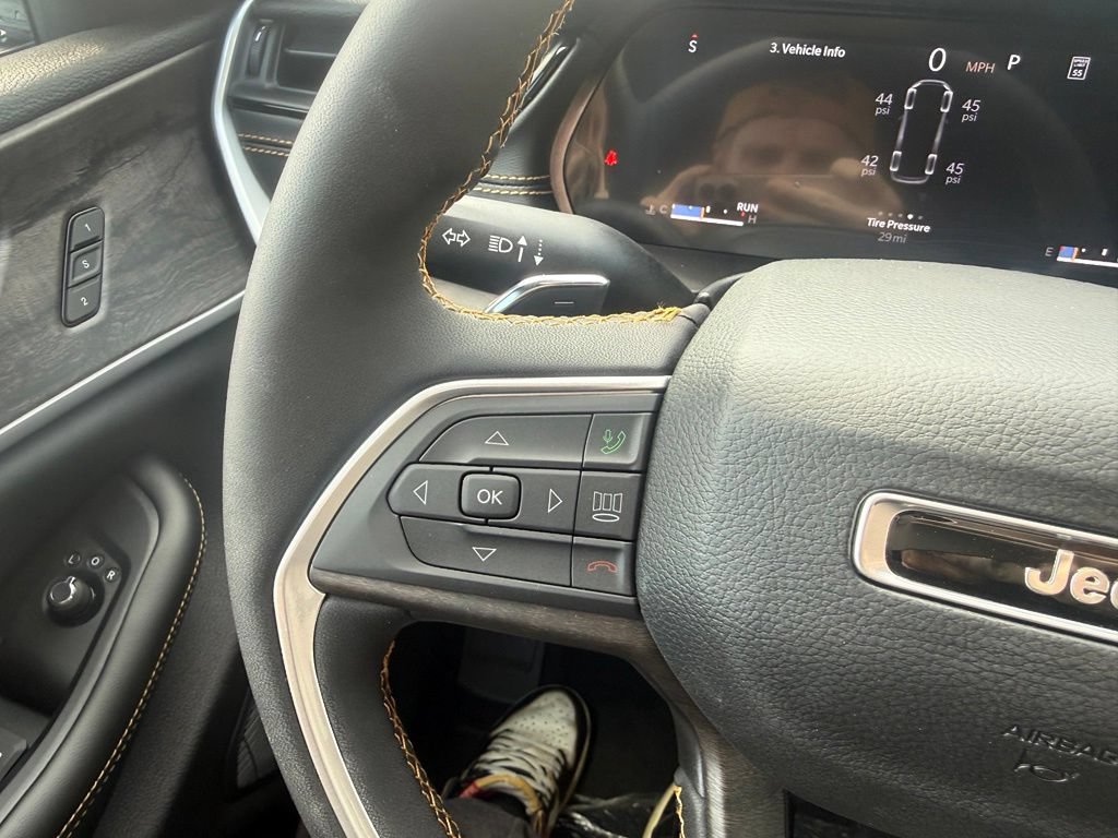 New 2026 Jeep Grand Cherokee L Limited AWD/4WD image 18