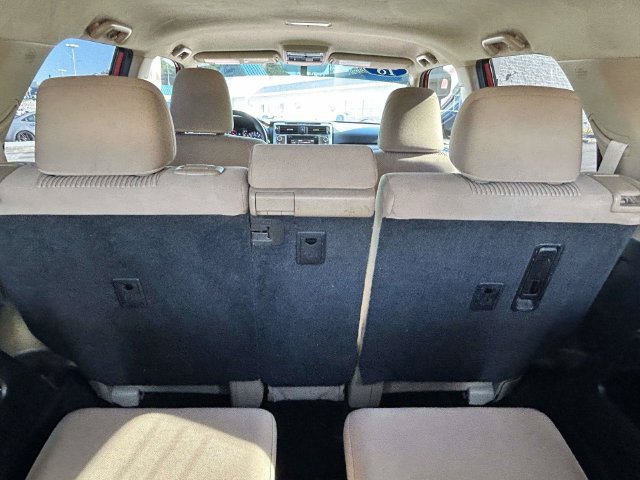 Used 2018 Toyota 4Runner SR5 AWD/4WD image 14