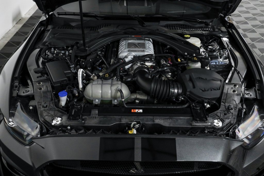 Used 2020 Ford Mustang Shelby GT500 w/ Carbon Fiber Track Pack image 36