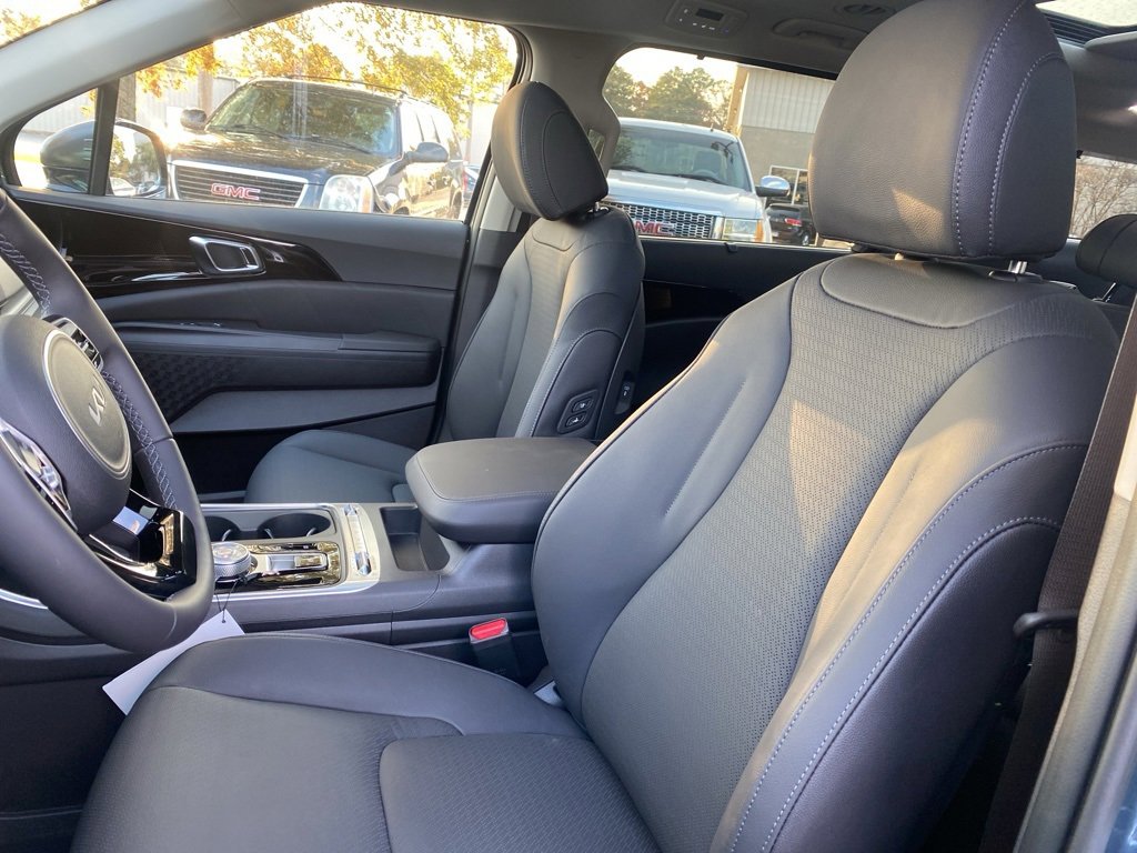 New 2026 Kia Carnival SX Prestige image 11