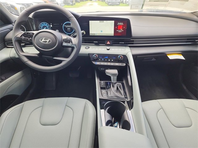 New 2025 Hyundai Elantra Limited image 13