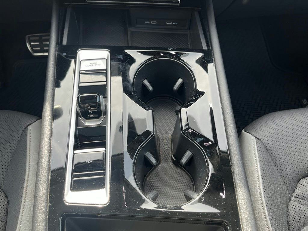 Certified 2024 Volkswagen Atlas Peak Edition SE AWD/4WD image 16