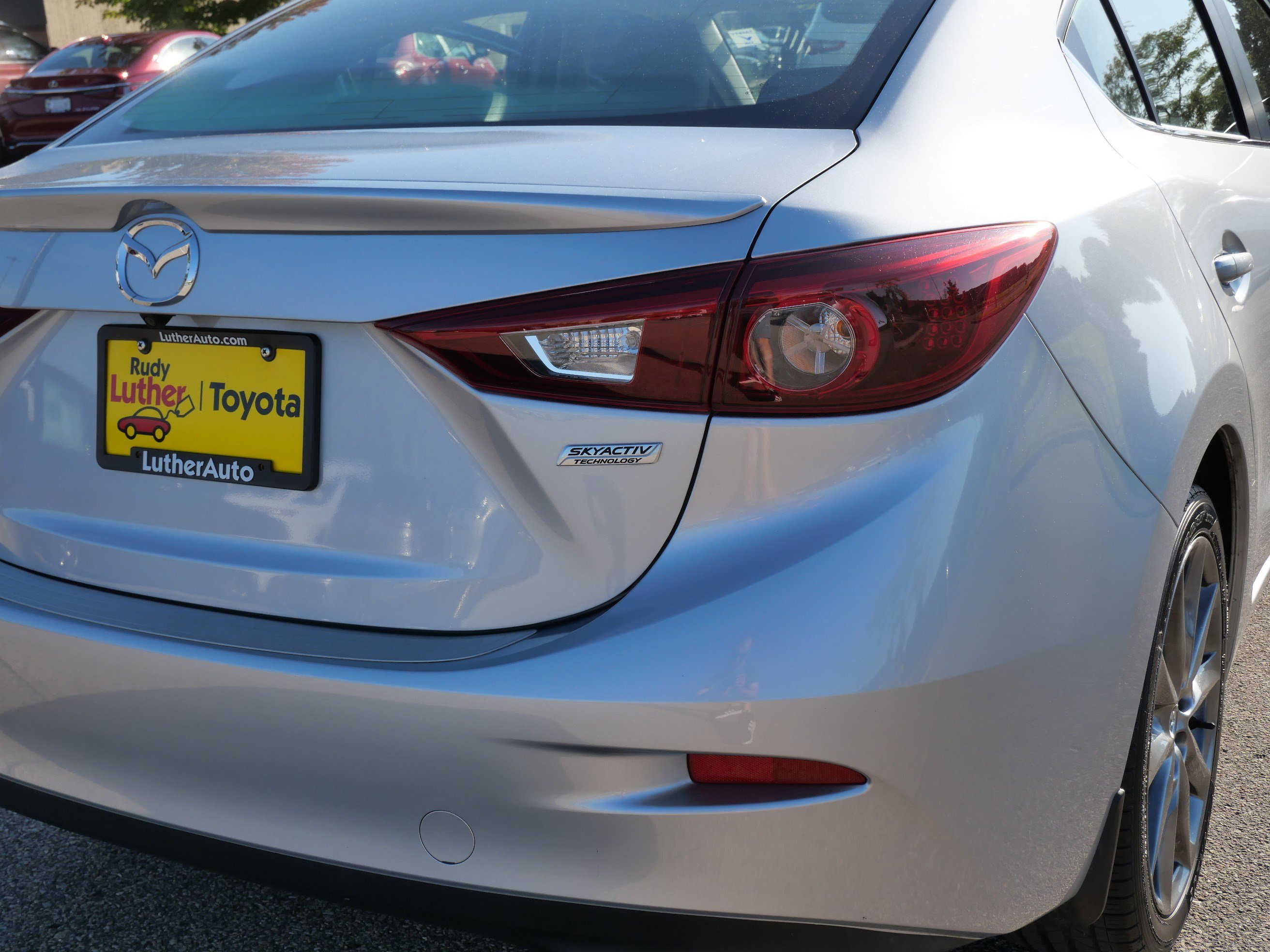 Used 2018 MAZDA MAZDA3 Grand Touring w/ Premium Equipment Package image 17