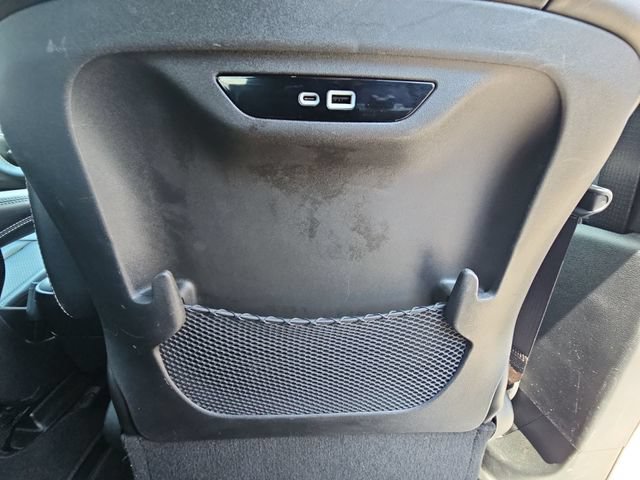 Used 2025 Chrysler Pacifica Select FWD image 23