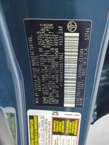 Used 2025 Toyota Camry SE FWD image 2
