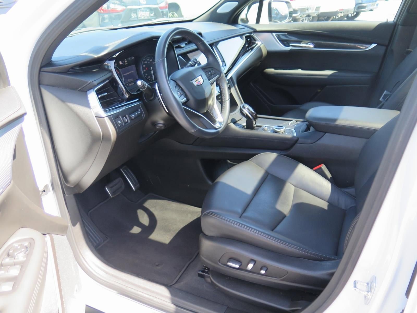 Certified 2024 Cadillac XT6 Sport w/ LPO, Onyx Lite Package image 9