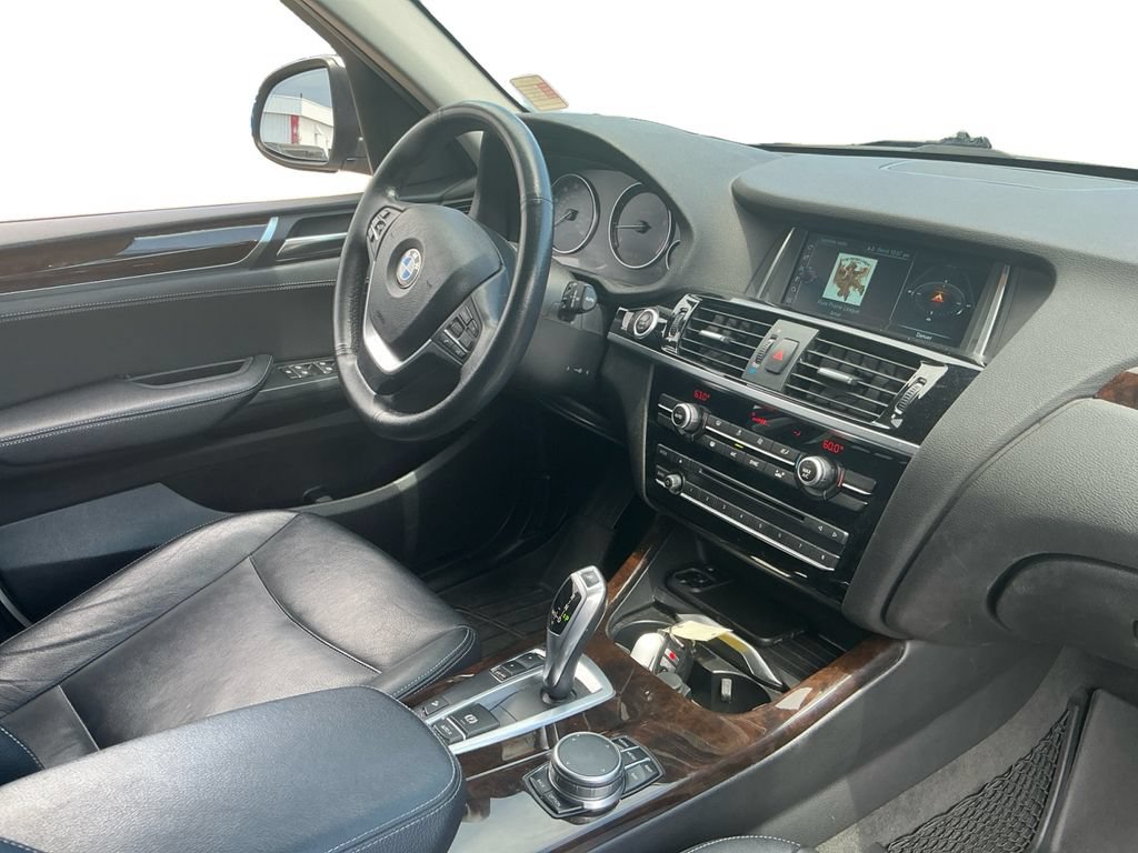 Used 2017 BMW X3 xDrive28i AWD/4WD image 16