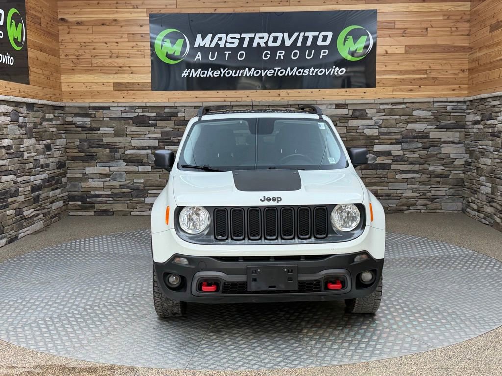 Used 2016 Jeep Renegade Trailhawk AWD/4WD image 3