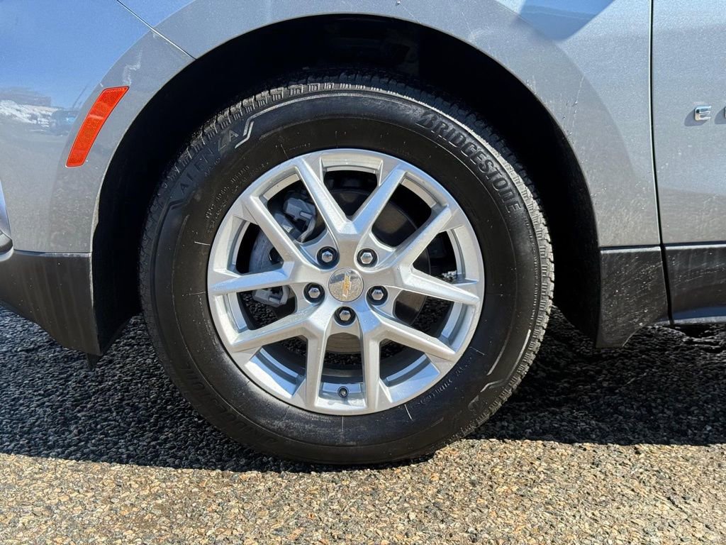 Used 2023 Chevrolet Equinox LT image 7