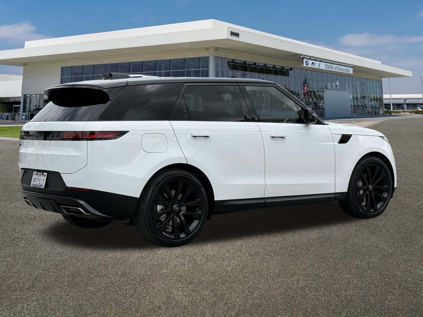Used 2024 Land Rover Range Rover Sport SE AWD/4WD image 11