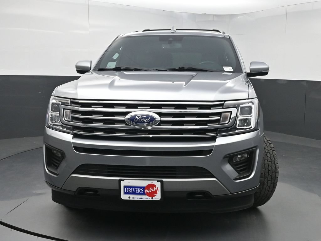 Used 2020 Ford Expedition XLT w/ Equipment Group 202A AWD/4WD image 40