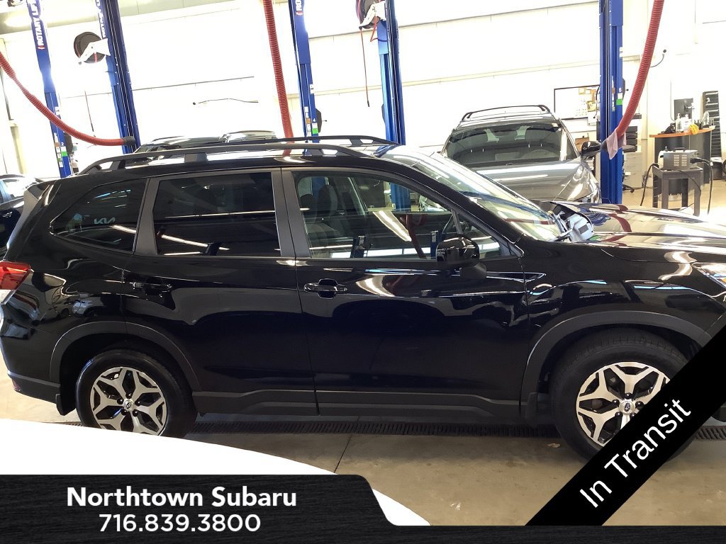 Certified 2023 Subaru Forester Premium AWD/4WD image 7