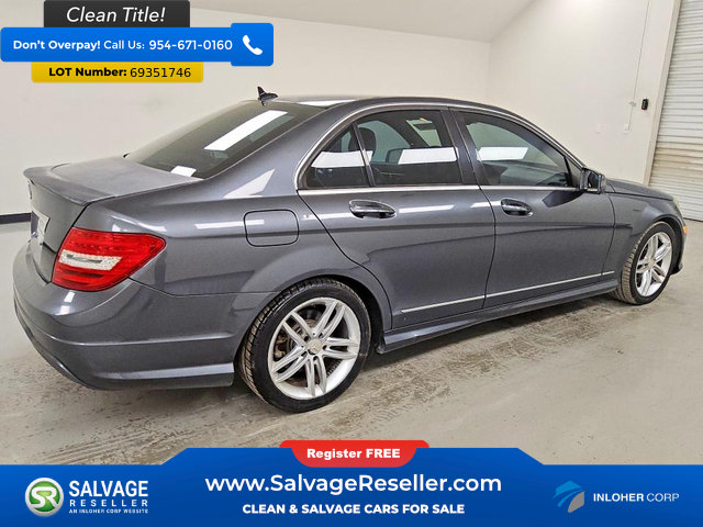Used 2013 Mercedes-Benz C 250 Sedan image 4