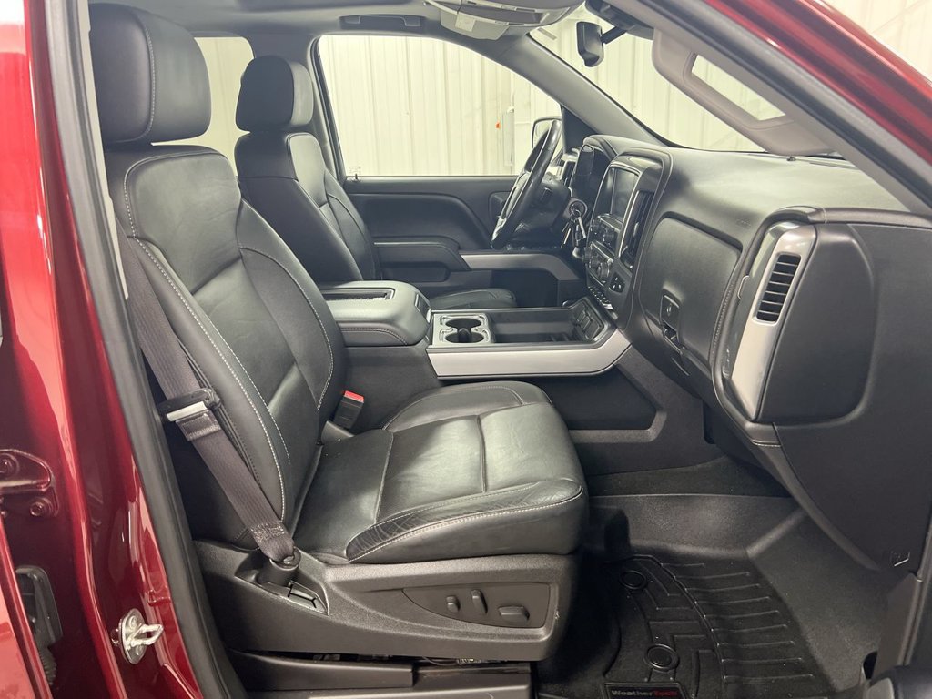 Used 2016 Chevrolet Silverado 1500 LTZ Z71 w/ LTZ Plus Package AWD/4WD image 23