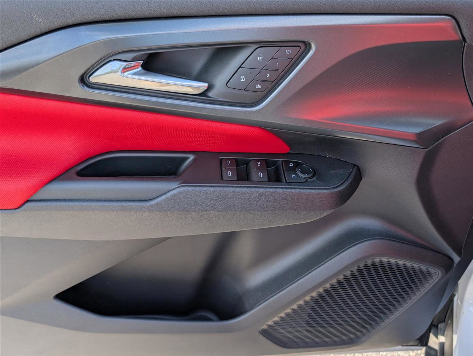 New 2025 Chevrolet Equinox EV RS w/ Active Safety Package 3 image 16