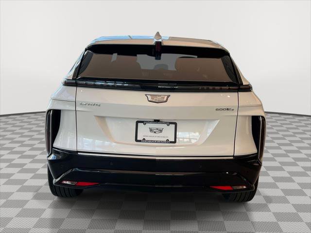 Used 2025 Cadillac Lyriq Luxury AWD/4WD image 5