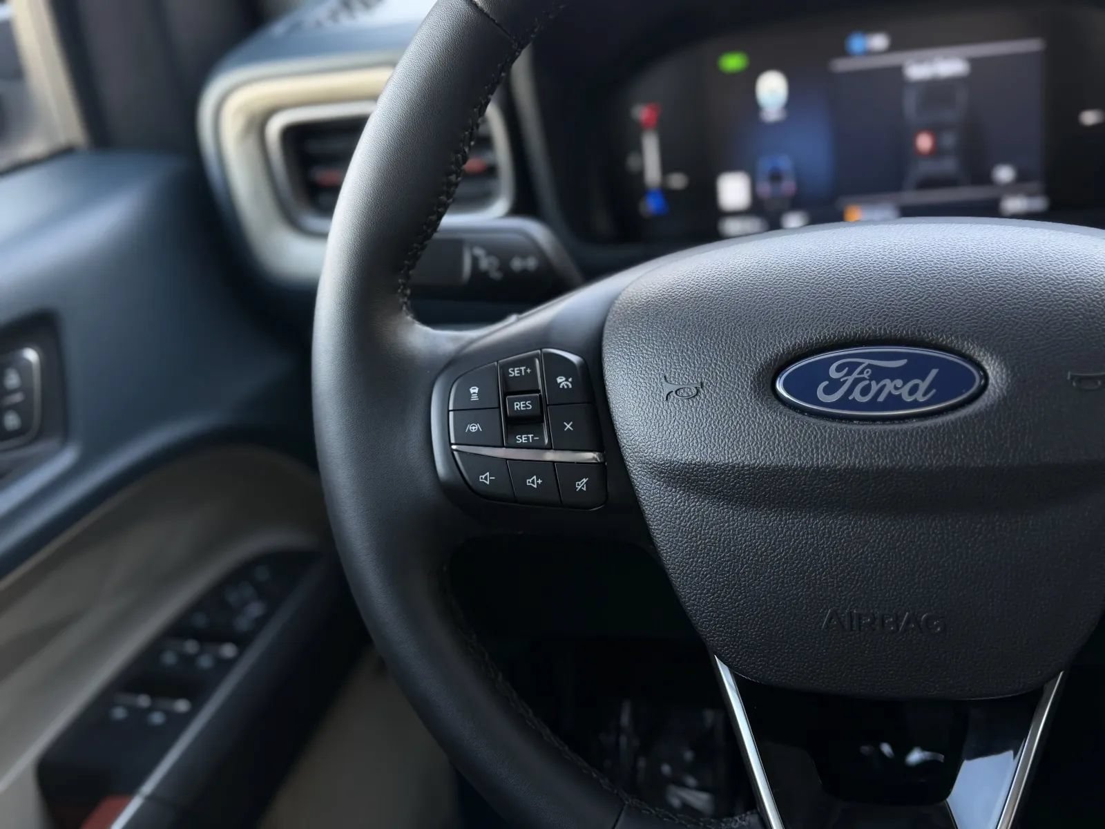 Used 2026 Ford Maverick Lariat w/ 4K Tow Package AWD/4WD image 21