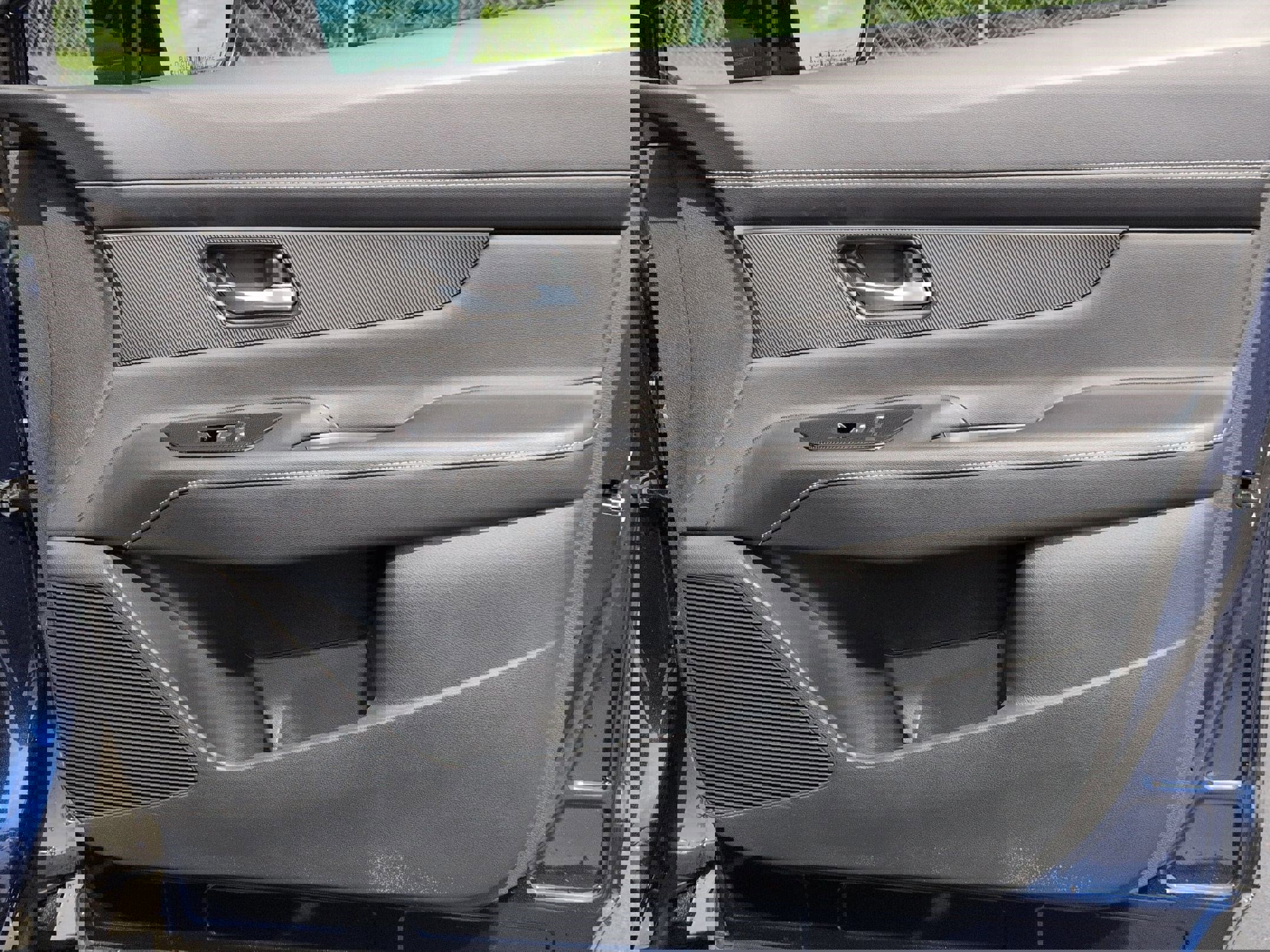 Certified 2025 Nissan Murano SV image 32