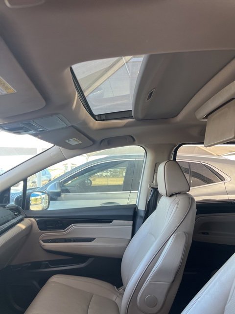 Used 2023 Honda Odyssey Elite image 18