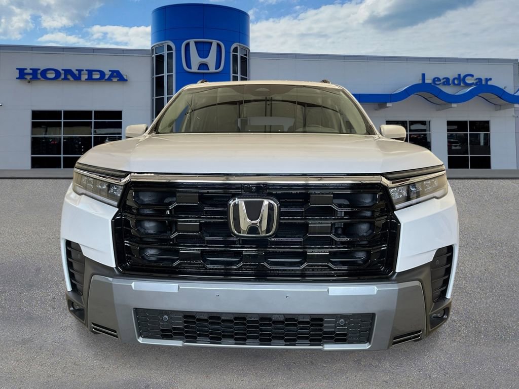 New 2026 Honda Pilot Touring image 10