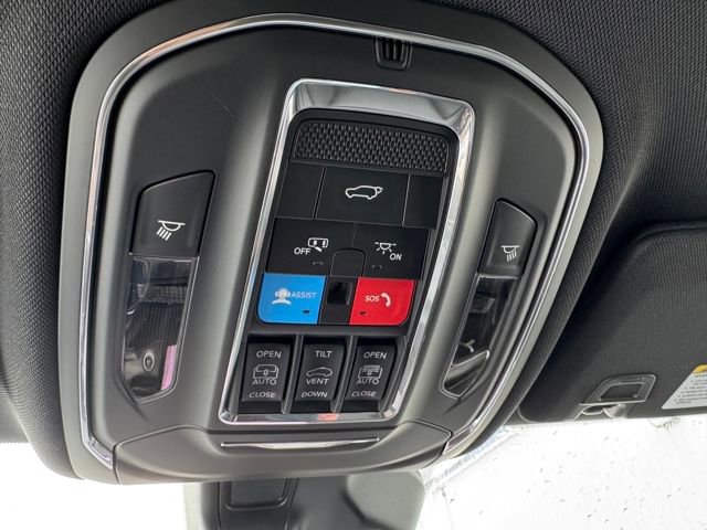 New 2025 Jeep Grand Cherokee Limited 4xe w/ Trailer Tow Package image 32