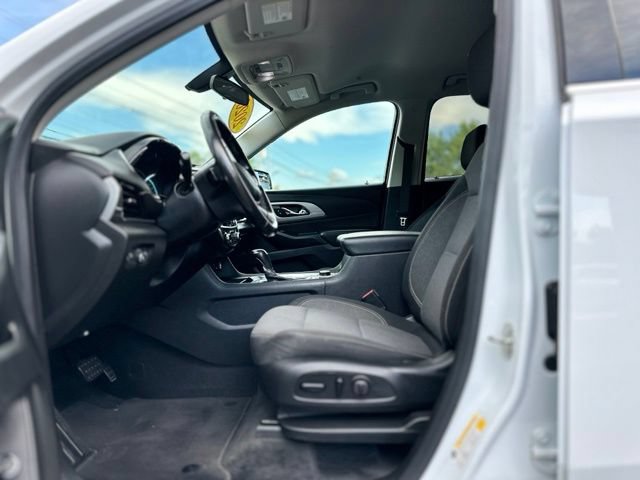 Used 2020 Chevrolet Traverse LT AWD/4WD image 12