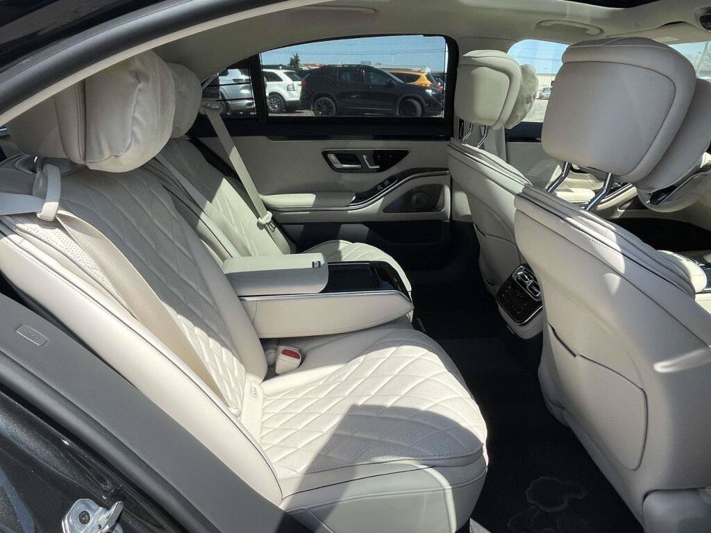 New 2026 Mercedes-Benz S 580 4MATIC Sedan image 21