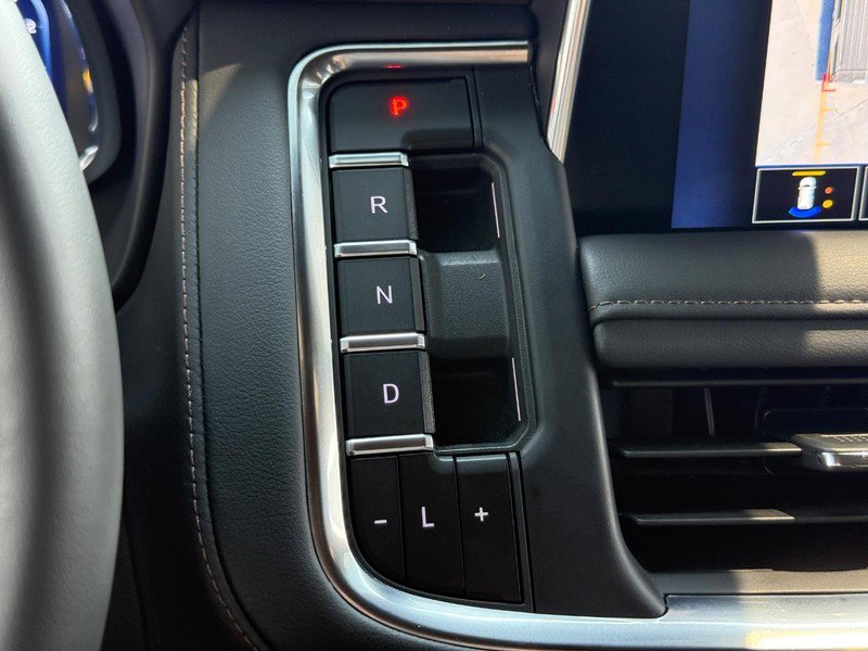 Used 2023 Chevrolet Tahoe High Country image 20