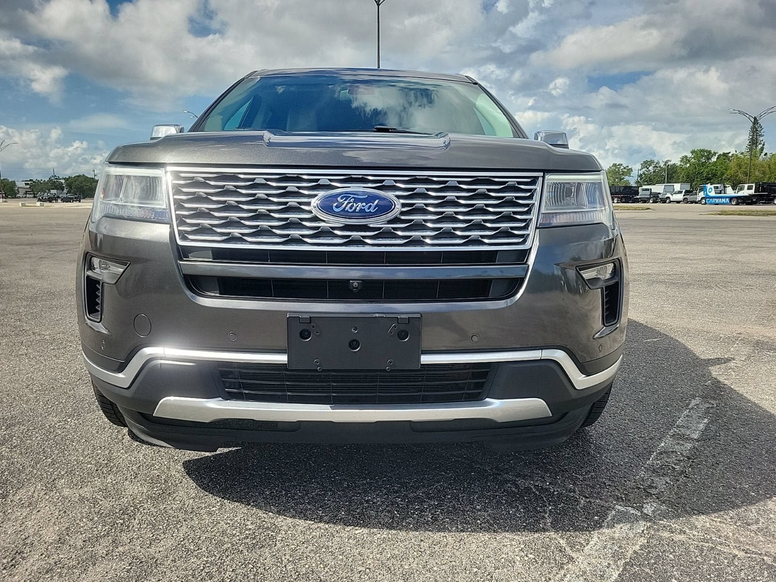 Used 2018 Ford Explorer Platinum AWD/4WD image 4