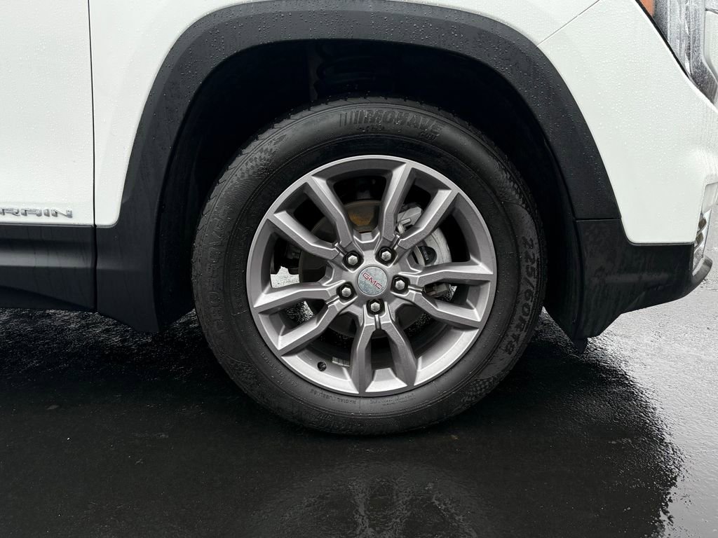 Used 2023 GMC Terrain SLT image 17